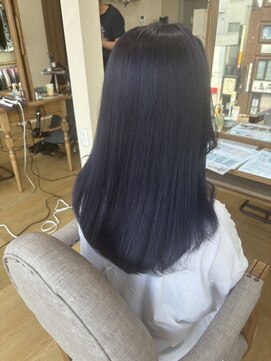 ミラシィ 成田(Mirashy) トリートメントでサラサラ♪ブルーブラック