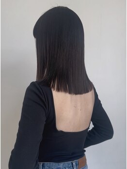 カットアンドトータルビューティ ヴァンキャトル(Cut&Total Beauty VINGT QUATRE)の写真/うねりや広がりでお悩みの方に◎柔らかい質感のナチュラルなストレートで、扱いやすいサラ艶髪に♪