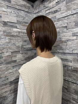 ヴィソップ(V.S.O.P)の写真/[髪と頭皮の安全を心掛けるカラーグレス]毎月染めるグレイカラーだから敏感肌など不安な事はご相談下さい◎