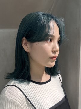 ニキータ(Nikiita) "ブルベグリーン"