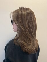 大人女性の美しさを引き出すレイヤーカット技術と、お顔立ちを魅力的に演出する顔周りカットをご紹介[銀座]