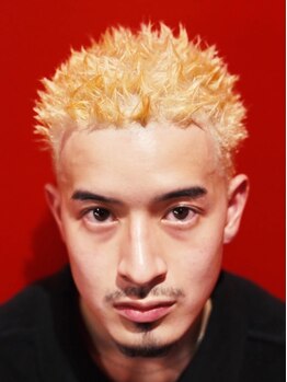 メリケンバーバーショップ コウベ(MERICAN BARBERSHOP KOBE)の写真/【当日割◎/口コミ◎/21時まで営業】ネオクラシックなバーバー ・ハンサムなメンズカット/フェード/パーマ