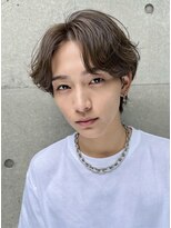 オグジュアリー 表参道(aux.) 20代30代◎サーフカール×波巻きパーマで韓国風モテ髪