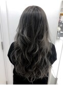 デザインカラーレイヤーカットウェットヘアオリーブベージュ