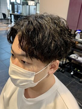 リー 東三国(Lee) 【Lee 東三国】谷辻Style＊センターパート×スパイラルパーマ