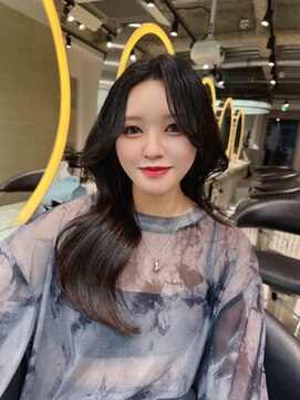 ロンドウル 熊本(Lond ulu) レイヤーカット/韓国/髪質改善/縮毛矯正/シースルーバング/