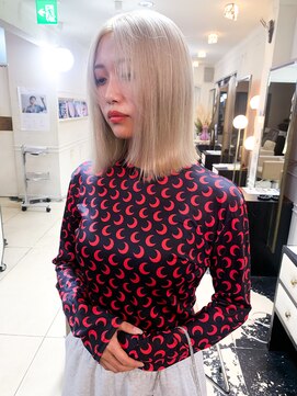 グリフィカ(grifica) ホワイトブロンド