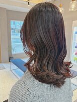 バイエイト(X８)&nbsp;◎派手すぎない暖色艶カラー/レイヤーカット