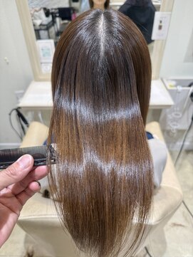 エイミーバイアフロートザガーデン 浦和店(amie by afloat the garden) 癖毛解消マジカルストレート【浦和】