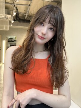 アミー 駒澤(Ammy komazawa) ロング/ロングレイヤー/ベージュ/ベージュカラー/小顔カット