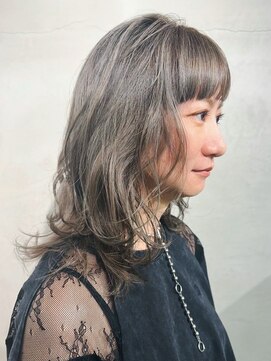 オジョマノ(OjOmano) ブリーチインナーカラーダブルカラーハイライト髪質改善20代30代