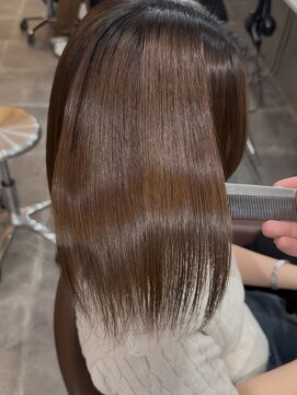 アンダーバーホワイト 広島 並木店(_WHITE) 美髪矯正