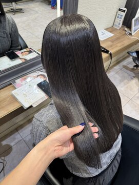 ケンジ 横須賀中央(KENJE) 暗髪でも透けるダークグレージュ