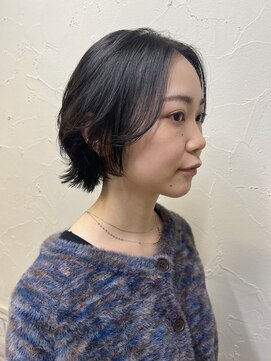 黒髪くせ毛パーマボブレイヤースタイルくびれヘア渋谷エジリ