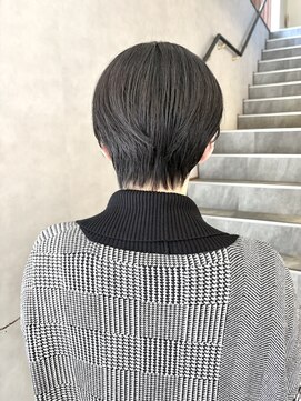ヴィサージュメゾン(VISAGE maison) 大人美人シルエットの耳かけショート