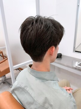 ロミーオム 本厚木(ROMMY. Homme) 本厚木/刈り上げ短髪毛流れマッシュビジネスメンズショート黒髪