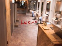 ルスモ(Lusmo)の雰囲気（こだわりの詰まった落ち着いた雰囲気の店内です☆）