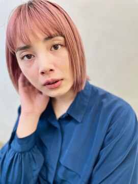 キサイ バズ(kisai BUZZ) kisaiBUZZ*西川史浩 オン眉バング×ピンクカラー