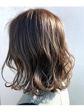 フェット(Fete) ゆるふわセミディ