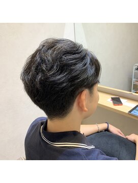 ネウィ 大分中央町店(newi) 【YAMA】 ☆くせ毛を活かしてスッキリ☆