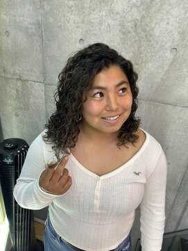 ノーフューチャー(NO FUTURE) スパイラルパーマ