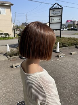フィオーレ ヘアデザイン(FIORE hair design) パツっとボブ