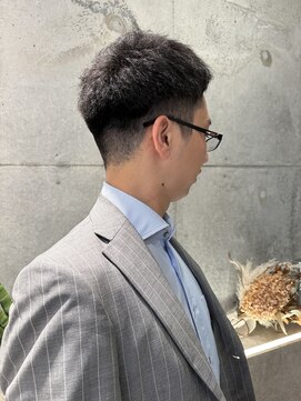 プルト 平尾(PLUTO) ［メンズカット/ヘッドスパ頭皮改善］ビジネスショート