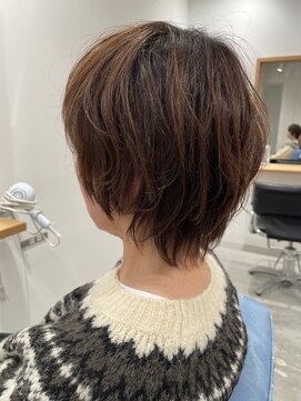 ファンビリ(Fambilly) くせ毛カット　似合わせショート　乾かすだけでキマるヘア
