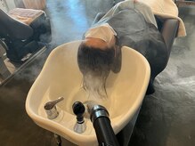 ユニヘアー(Uni hair)の雰囲気(超微粒子ミストで浸透力アップ!なめらかな髪へ♪)