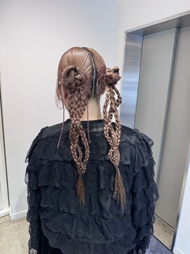 アヴァンスアンス 広島袋町店(AVANCE.ens) 個性派タイトツイン アレンジ