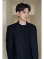 ネイヴィル(navile)&nbsp;パーマで日常に馴染むヘアスタイルに