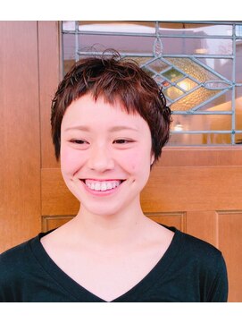 ルーシー ヘア キュア(Ｌｕｃｉ  Ｈａｉｒ  Cu´re ) マッシュボブ