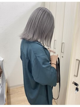 レーブ(REVE) ホワイトシルバー