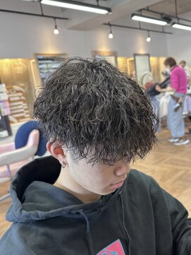 グート ヘアーメイク(gut HAIR MAKE) メンズ 波打ち ツイストスパイラル 波打ちツイスパ