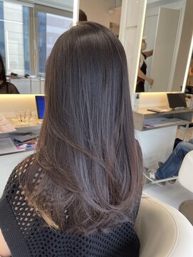 ピュクシス(pyxis) 軽やかに動く美髪レイヤー