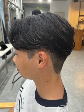 フゥ 宇都宮(FeU) 波巻きスパイラルパーマメンズマッシュパーマツイストパーマ