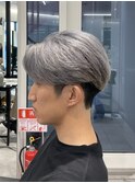 シルバーアッシュ刈り上げニュアンスパーマ