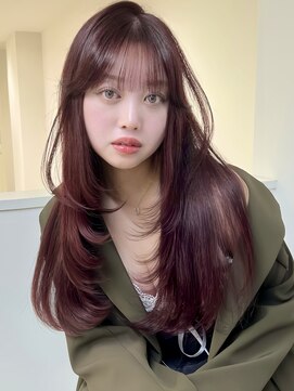 アイトーキョーエス 渋谷(AI TOKYO S) ロングレイヤーチェリーレッド透明感カラー髪質改善顔まわり前髪