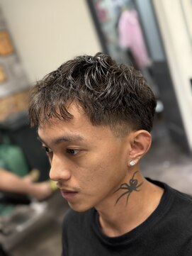 フランクスバーバーリベラルド 横浜(FRANK'S BARBER LIBERALD) MEN’S HAIR/テーパーフェード/ピンパーマ　ST