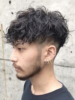 フィフス 天神大名(fifth)&nbsp;天神大名メンズパーマツイストスパイラルパーマ波巻きパーマ強め