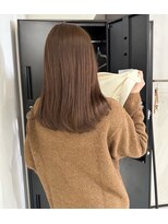 アトレ 福岡大名店(attrait) ミディアム外国人風アッシュヘアスタイル