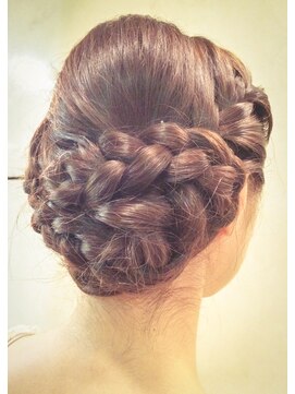 ウィルゴ(VIRGO) 【VIRGO】オール編み込みアップスタイル★結婚式・浴衣オススメ