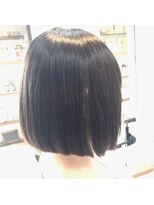 ヌーヘアーフォルマ(N.U hair=forma)&nbsp;【amitie】切りっぱなしボブ