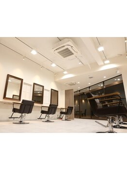 こだわりの技術を限定クーポンでお得に！遊歩道沿いの落ち着いた空間で極上のひと時を…