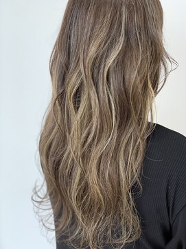 カフネ(KAHUNE) 【COLOR】ナチュラルハイライトアッシュ