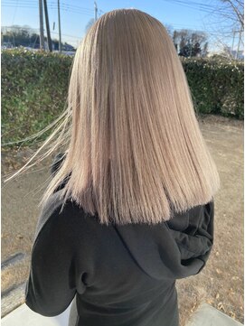 ジジ フィーカ 佐野(Gigi fika) ホワイトベージュ