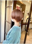 ショートボブ×ハイトーン×
