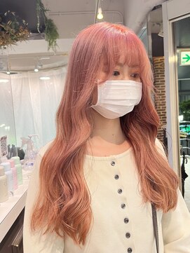 ヘアーアンドメイク ビス(HAIR&MAKE bis) 流行りのアーニャカラー☆