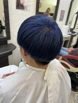 ヘアーデザインロアール(HairDesign LOIRE) マッシュ×ネイビーブルー