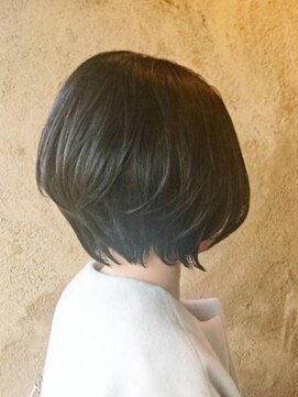 クリュウゲート 三鷹店(KURYU GATE) 長めくびれショートボブ